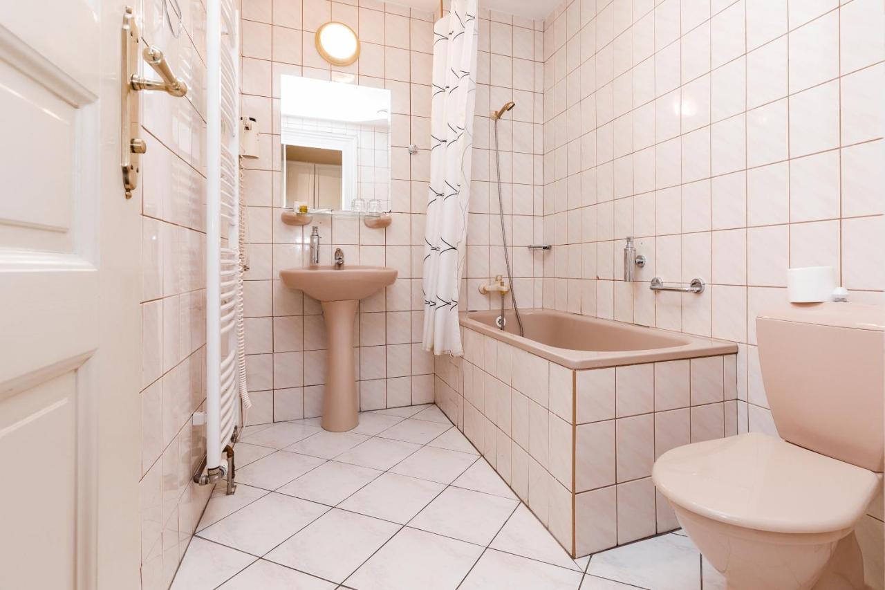 Heluan Hotel Karlovy Vary Room photo